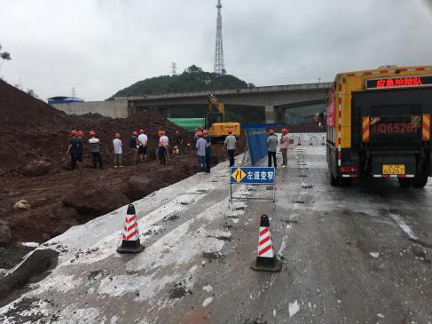 健全部門聯(lián)動機(jī)制，提高應(yīng)急處置水平