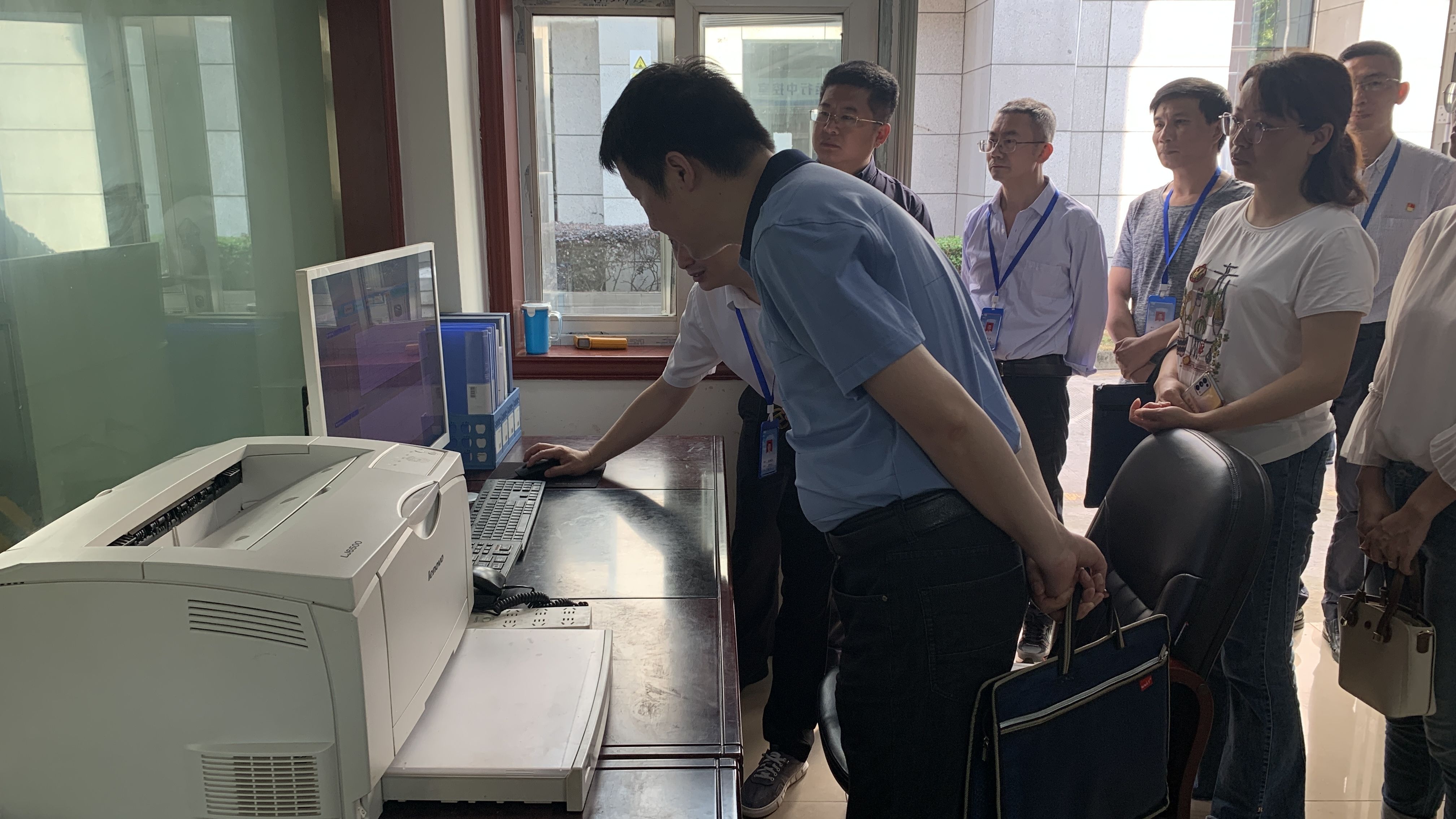 市公服集團(tuán)黨委委員、監(jiān)事會主席周威帶隊調(diào)研清源水務(wù)公司