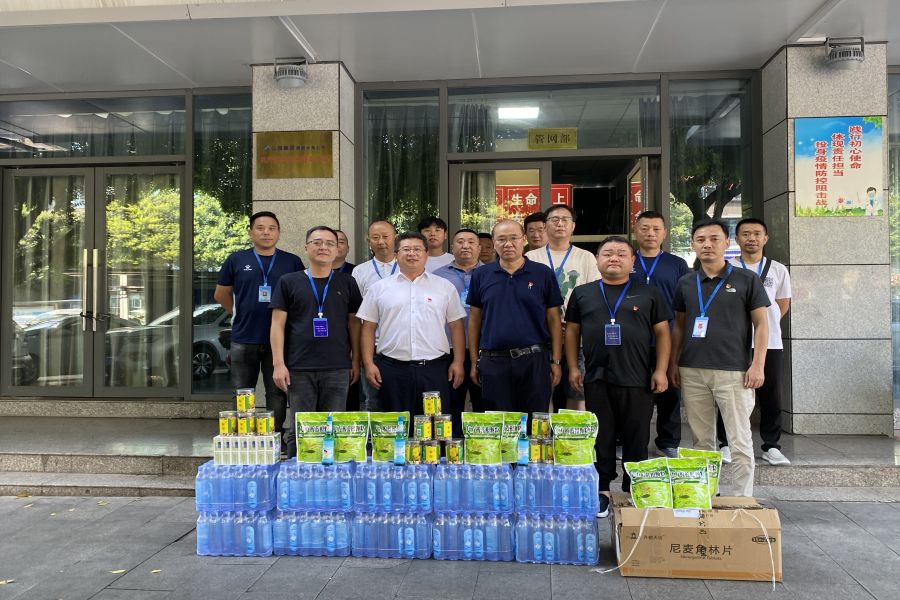 奮戰(zhàn)一線保供水，夏送清涼沁人心